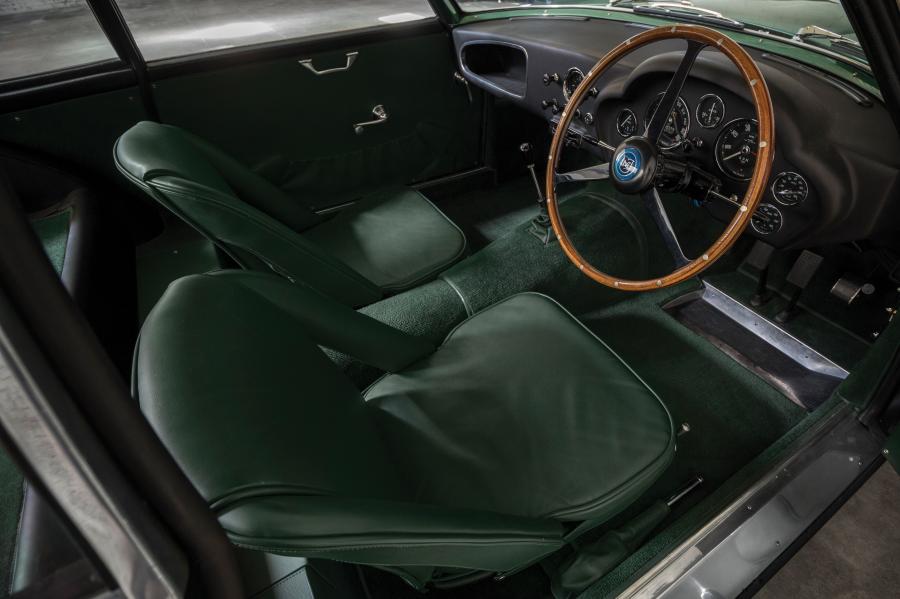 Интерьер Aston Martin DB4 GTZ 1960 года  (UK) (фото 16 из 47)